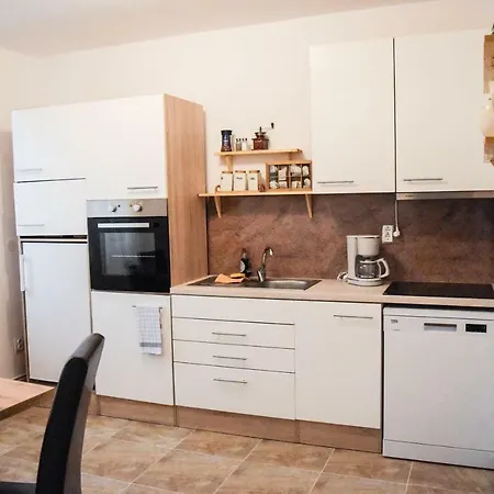 Spacious And Cozy 3bd+terrace Couples * ティミショアラ