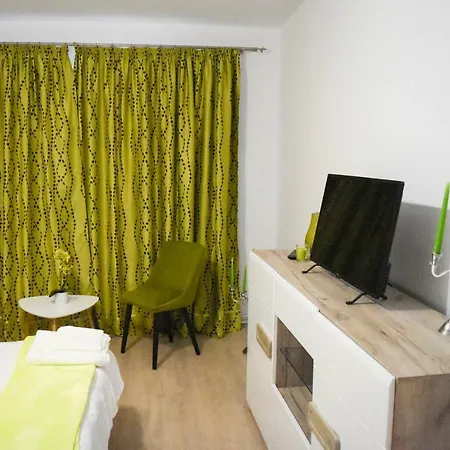 Spacious And Cozy 3bd+terrace Couples Апартаменты Тимишоара