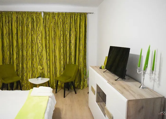 Spacious And Cozy 3bd+terrace Couples Lägenhet Timişoara