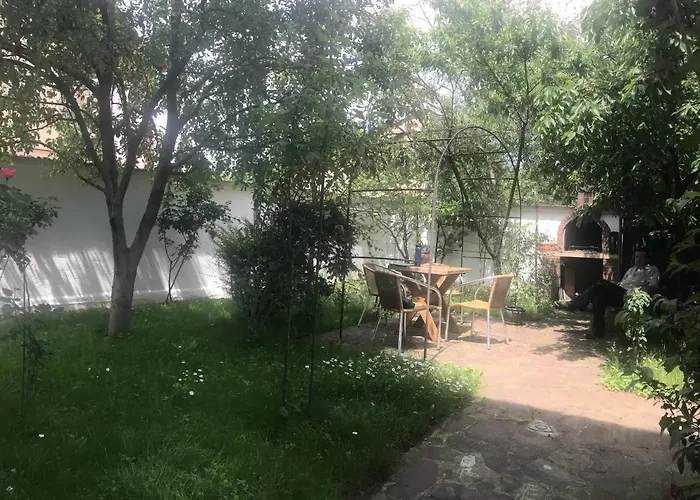 Spacious And Cozy 3bd+terrace Couples Lägenhet *