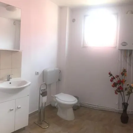 Spacious&cozy 3bd+terrace Couples